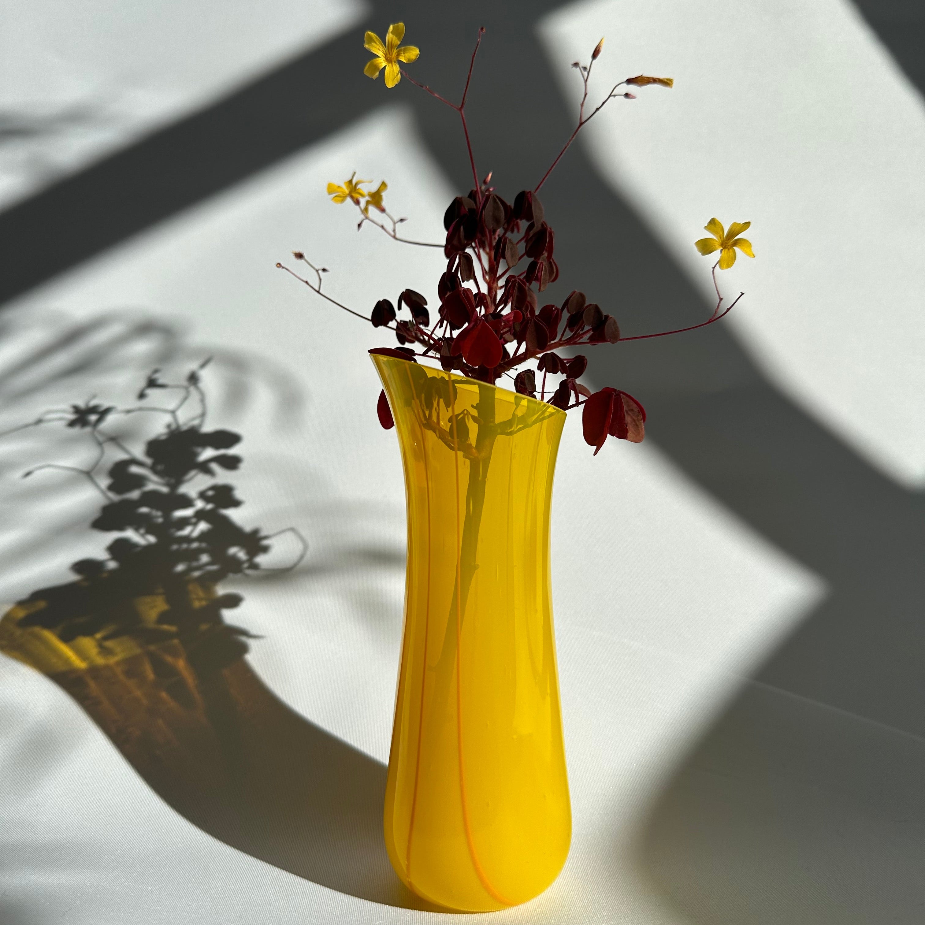 Gul drop vase