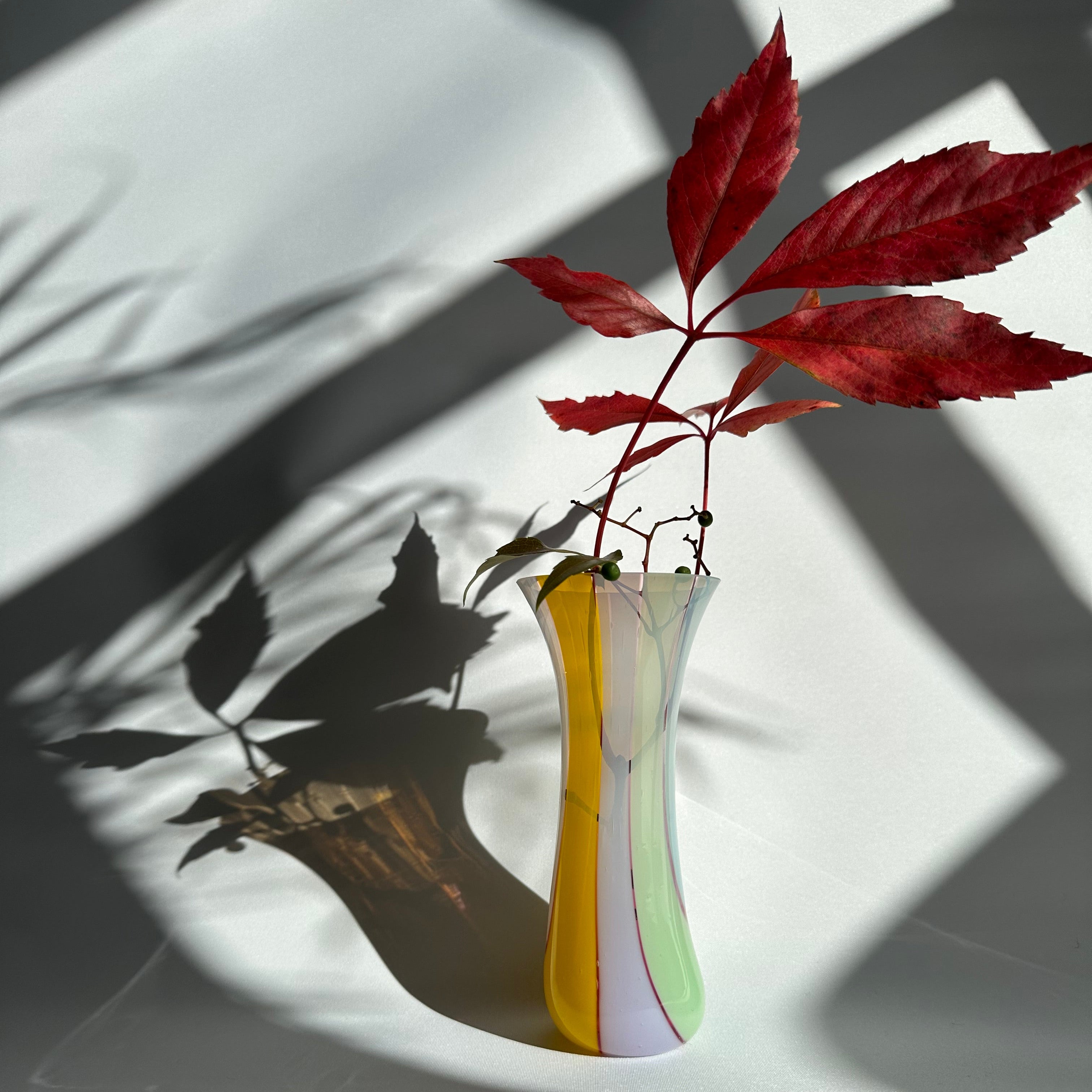 Drop vase